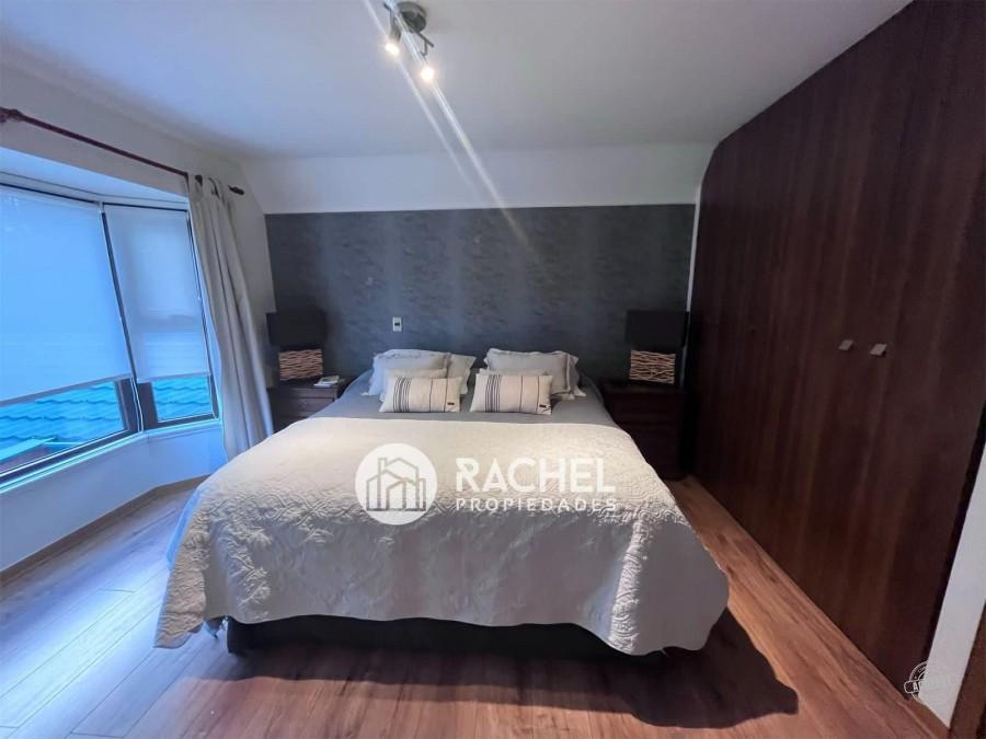 VENTA HERMOSA CASA RECIÉN REMODELADA