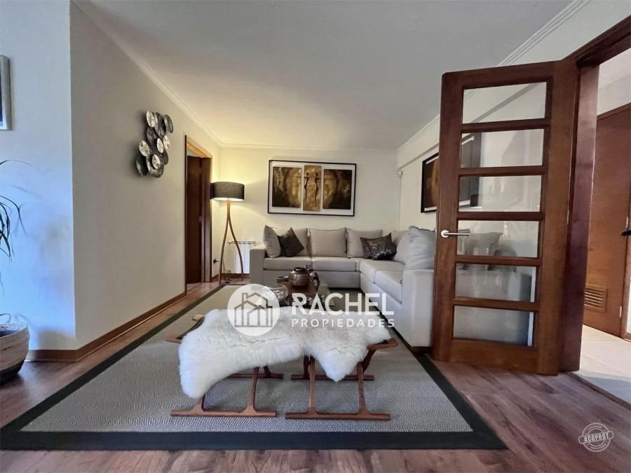 VENTA HERMOSA CASA RECIÉN REMODELADA