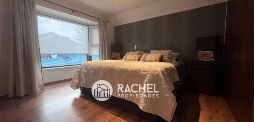 VENTA HERMOSA CASA RECIÉN REMODELADA