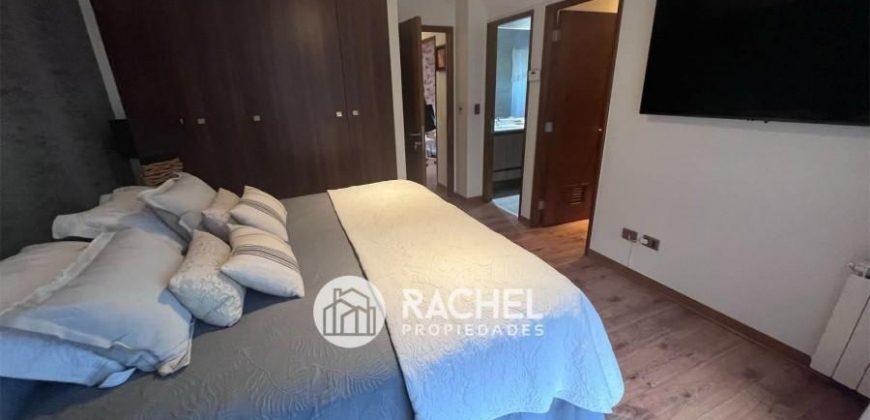 VENTA HERMOSA CASA RECIÉN REMODELADA
