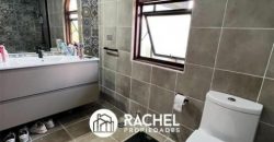 SE ARRIENDA LINDA Y AMPLIA CASA EN CONDOMINIO EN LOMAS DE CHIVILCAN