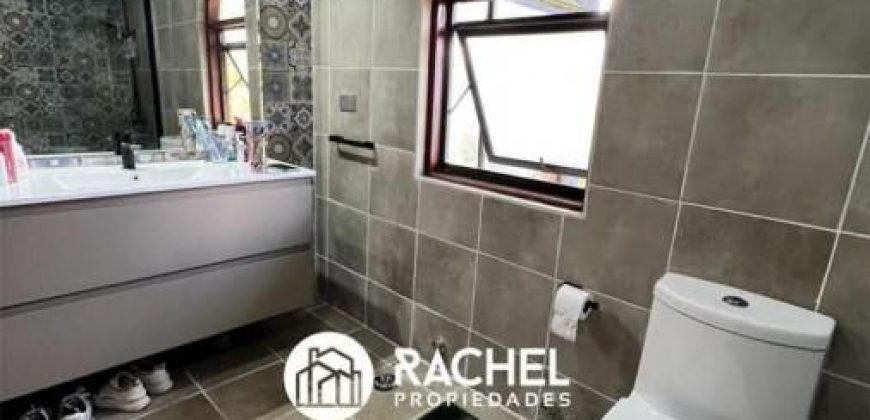 SE ARRIENDA LINDA Y AMPLIA CASA EN CONDOMINIO EN LOMAS DE CHIVILCAN