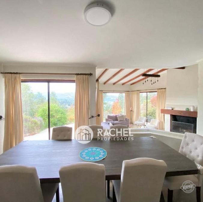 SE ARRIENDA LINDA Y AMPLIA CASA EN CONDOMINIO EN LOMAS DE CHIVILCAN