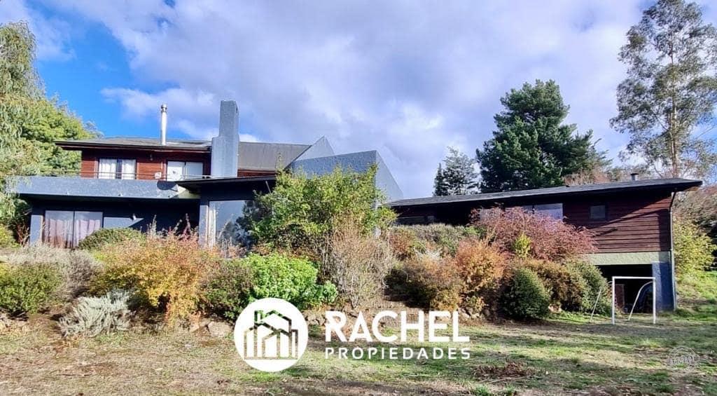 SE ARRIENDA LINDA Y AMPLIA CASA EN CONDOMINIO EN LOMAS DE CHIVILCAN