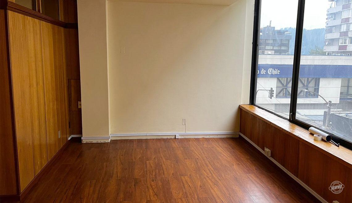 Arrendamos luminosa oficina en Edificio Centenario