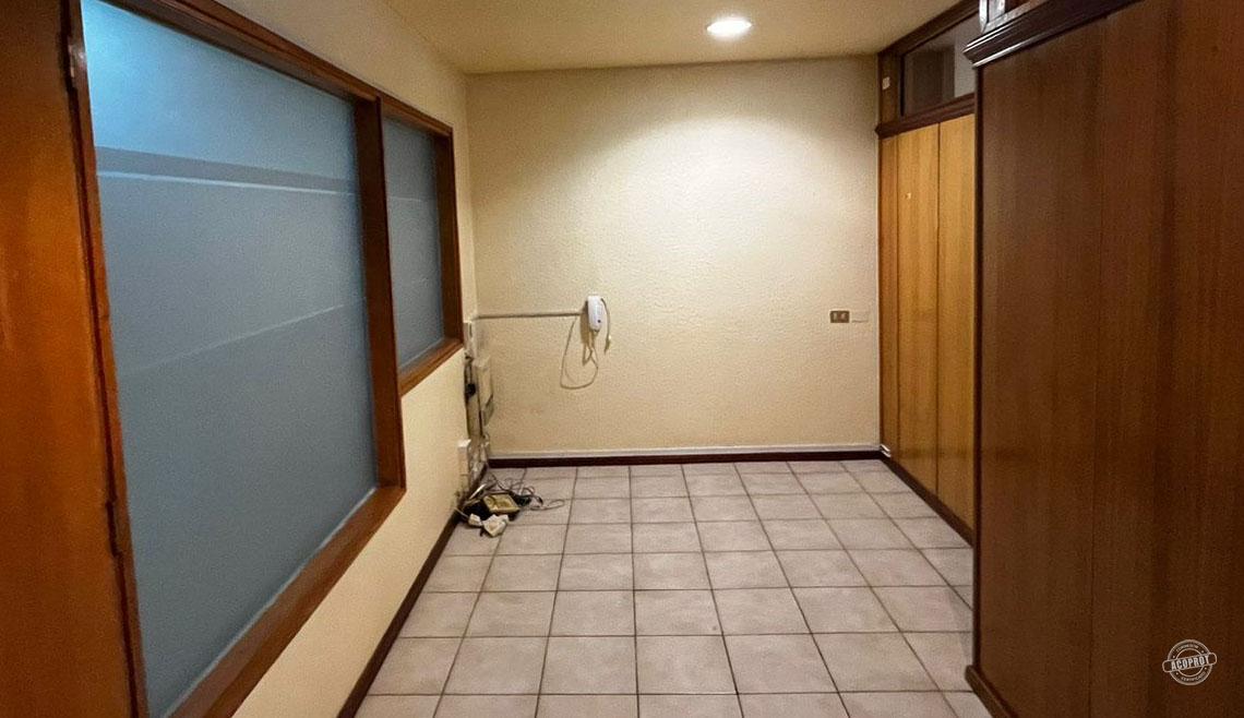 Arrendamos luminosa oficina en Edificio Centenario