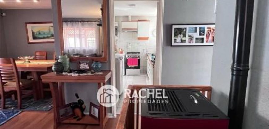 SE VENDE CÓMODA CASA EN SECTOR DE LOMAS DE MIRASUR