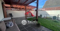 SE VENDE CÓMODA CASA EN SECTOR DE LOMAS DE MIRASUR