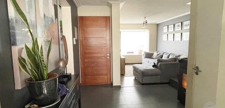 SE ARRIENDA HERMOSA CASA EN CONDOMINIO – SECTOR BOTROLHUE