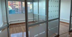 Arrendamos amplia y céntrica oficina en el Edificio Prat