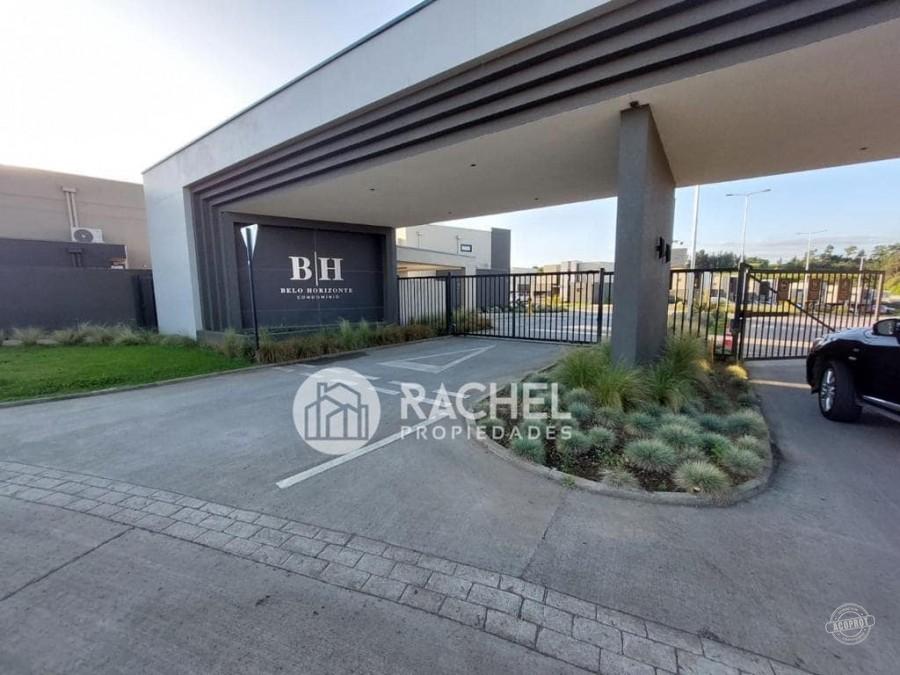 SE ARRIENDA MODERNA Y EXCLUSIVA CASA MEDITERRANEA EN CONDOMINIO CONDOMINIO BELO HORIZONTE