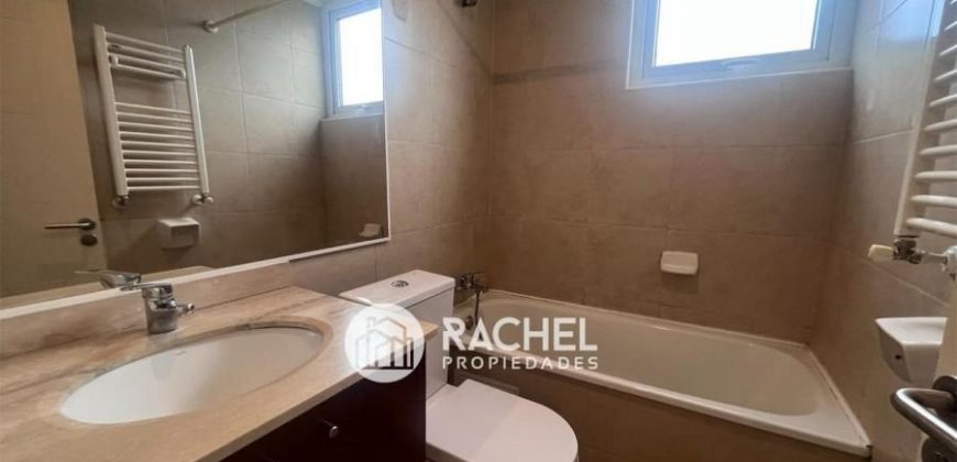 Se Arrienda Soleado Departamento 3D, 2B en Condominio Los Conquistadores