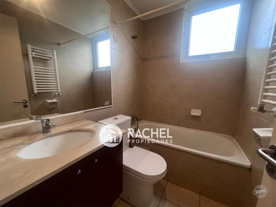 Se Arrienda Soleado Departamento 3D, 2B en Condominio Los Conquistadores