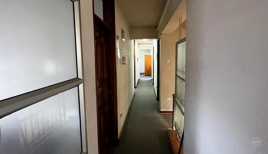 Arrendamos amplia casa comercial tipo edificio multipropósito ideal para oficina institucional