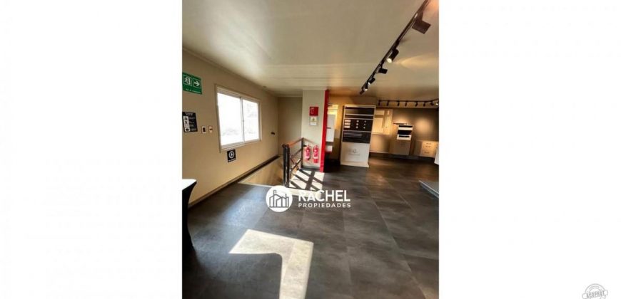 LOCAL COMERCIAL EN UN SEGUNDO PISO – SECTOR HOCHTETTER