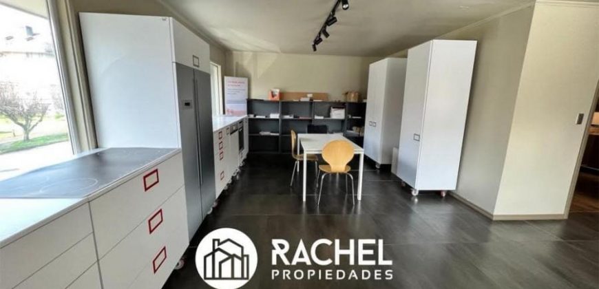 LOCAL COMERCIAL EN UN SEGUNDO PISO – SECTOR HOCHTETTER