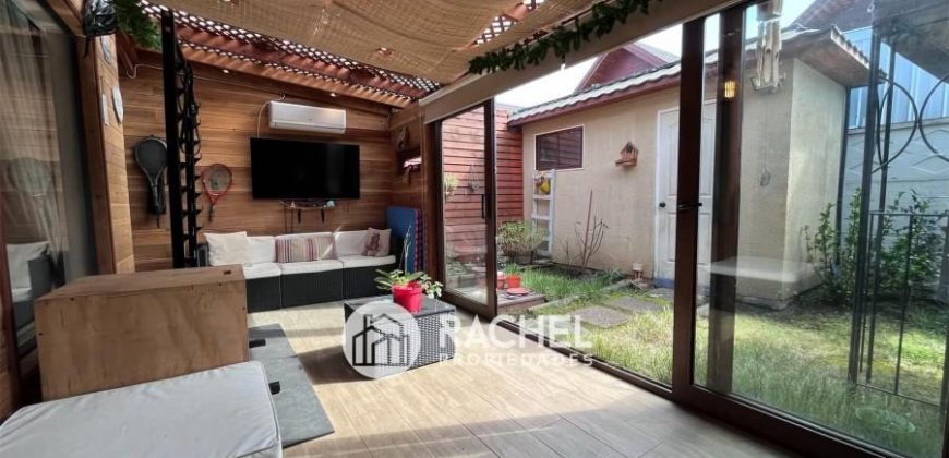 SE VENDE CASA ESQUINA ARBOLEDA DEL PORTAL