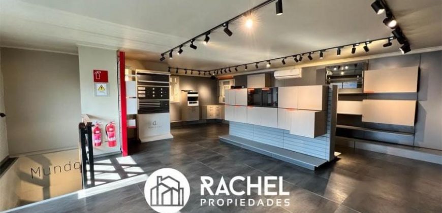 LOCAL COMERCIAL EN UN SEGUNDO PISO – SECTOR HOCHTETTER