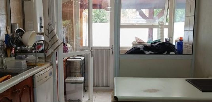Se vende hermosa casa en condominio, Barrio Inglés.