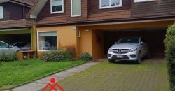 Se vende hermosa casa en condominio, Barrio Inglés.
