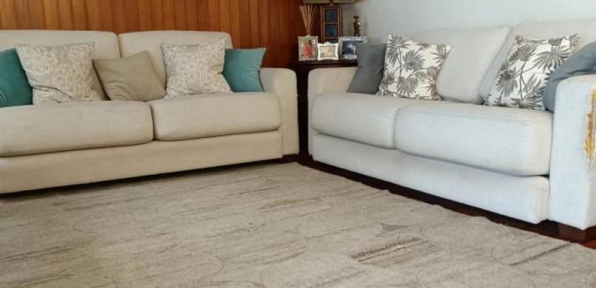 Se vende hermosa casa en condominio, Barrio Inglés.