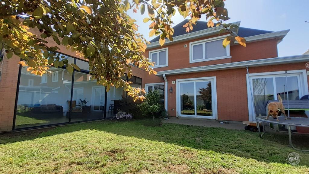 SE VENDE LINDA CASA EN CONDOMINIO ALTOS DEL PORTAL