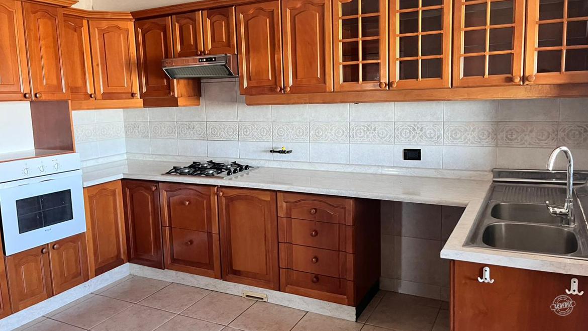 Vendemos amplio y luminoso departamento en Edificio El Conquistado