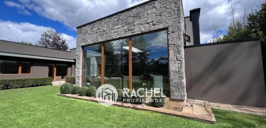 SE VENDE ESPECTACULAR CASA MEDITERRANEA EN CONSOLIDADO CONDOMINIO DE TEMUCO