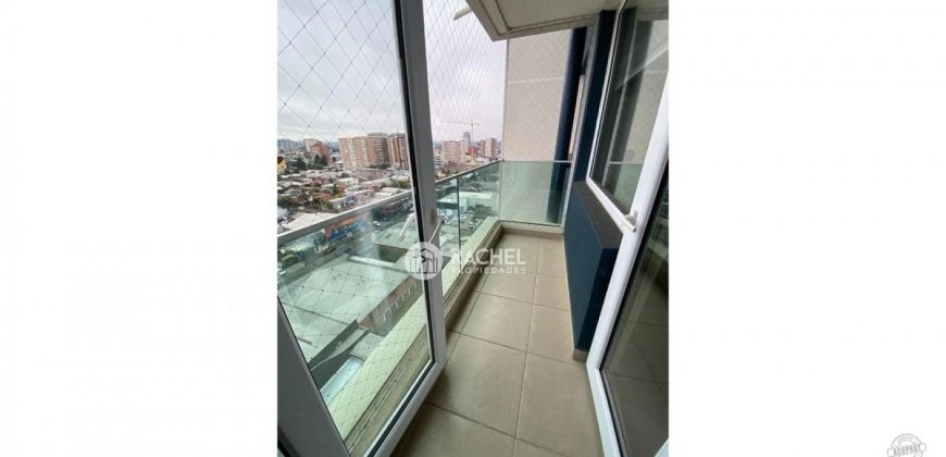 SE ARRIENDA SOLEADO Y LUMINOSO DEPARTAMENTO CON VISTA PANORÁMICA