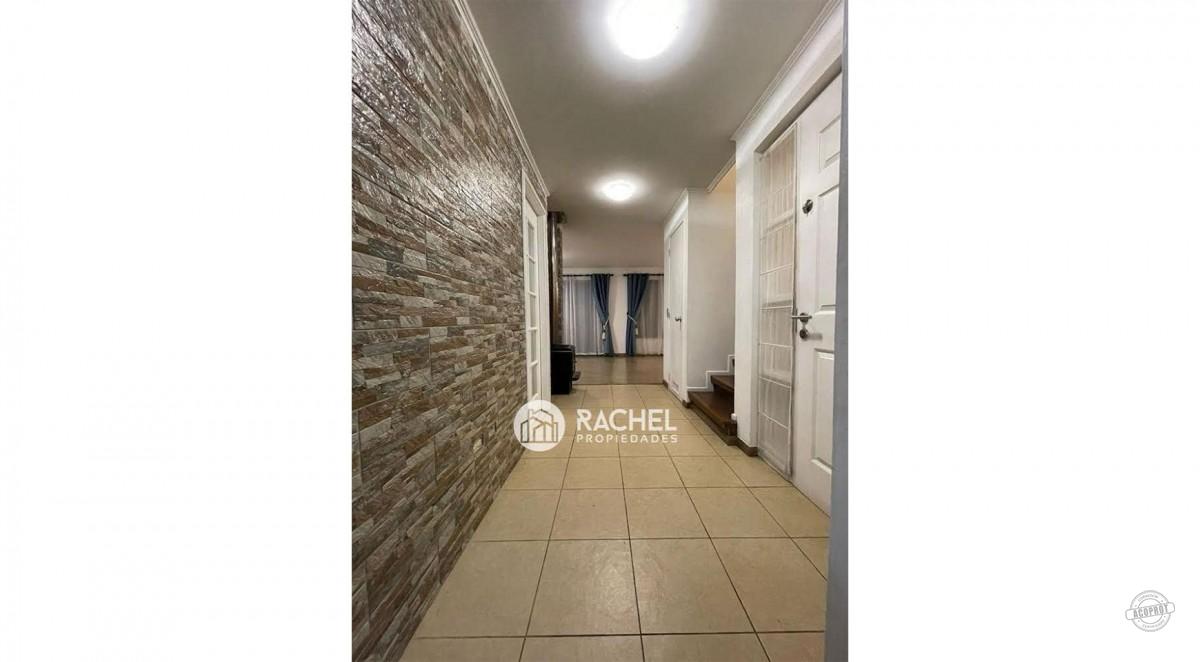 EN VENTA ENCANTADORA PROPIEDAD, UBICADA EN UN TRANQUILO SECTOR RESIDENCIAL