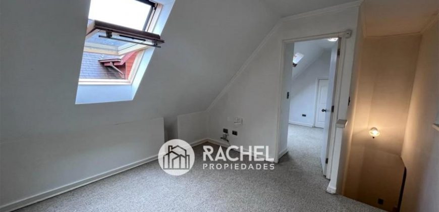 SE VENDE LINDA CASA DE 4D- SECTOR LAS ENCINAS