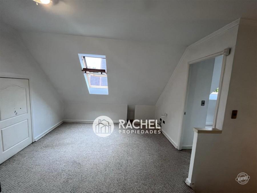 SE VENDE LINDA CASA DE 4D- SECTOR LAS ENCINAS