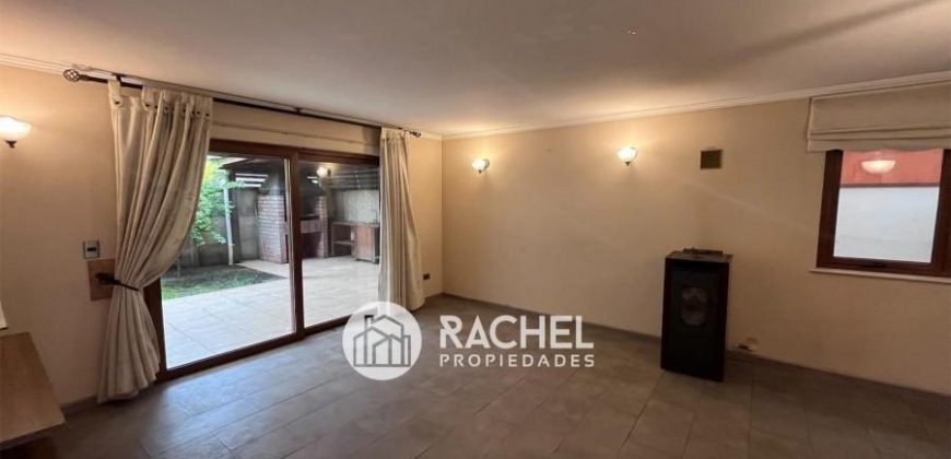 SE VENDE LINDA CASA DE 4D- SECTOR LAS ENCINAS