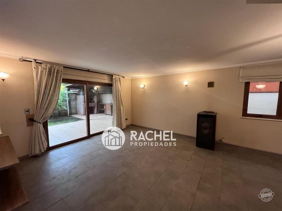 SE VENDE LINDA CASA DE 4D- SECTOR LAS ENCINAS