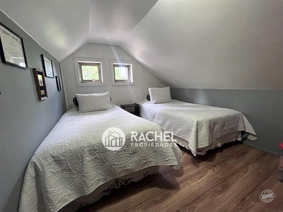 SE VENDE PRECIOSA CASA EN PARCELA