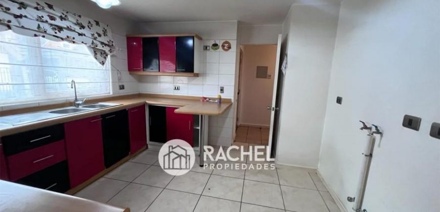 SE VENDE LINDA CASA DE 4D- SECTOR LAS ENCINAS