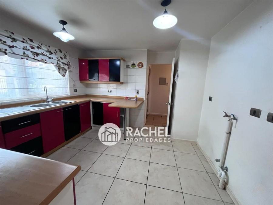 SE VENDE LINDA CASA DE 4D- SECTOR LAS ENCINAS