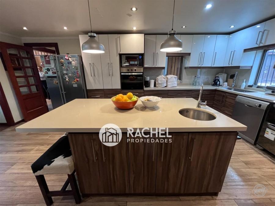 SE VENDE PRECIOSA CASA EN PARCELA