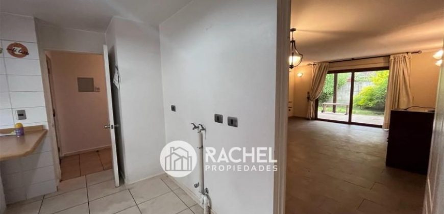 SE VENDE LINDA CASA DE 4D- SECTOR LAS ENCINAS