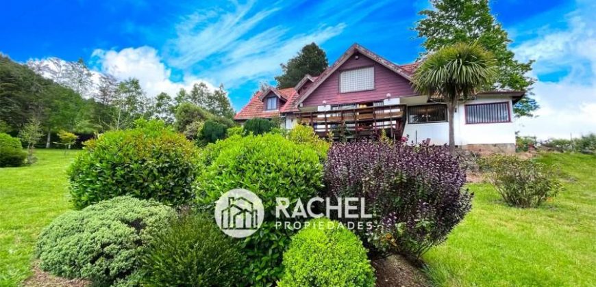 SE VENDE PRECIOSA CASA EN PARCELA