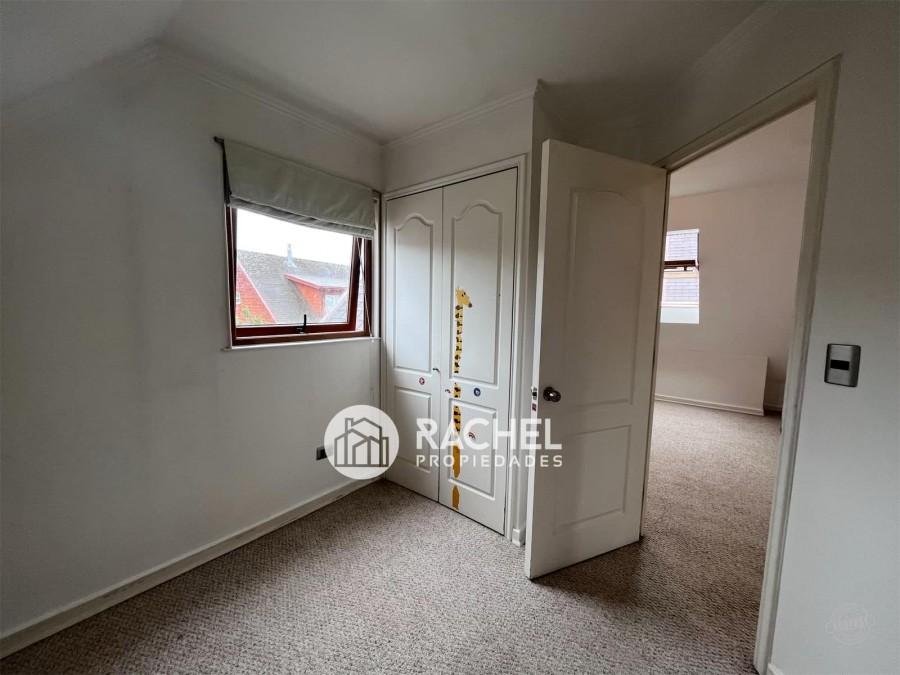 SE VENDE LINDA CASA DE 4D- SECTOR LAS ENCINAS