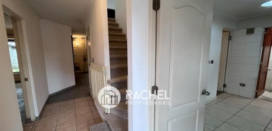 SE VENDE LINDA CASA DE 4D- SECTOR LAS ENCINAS