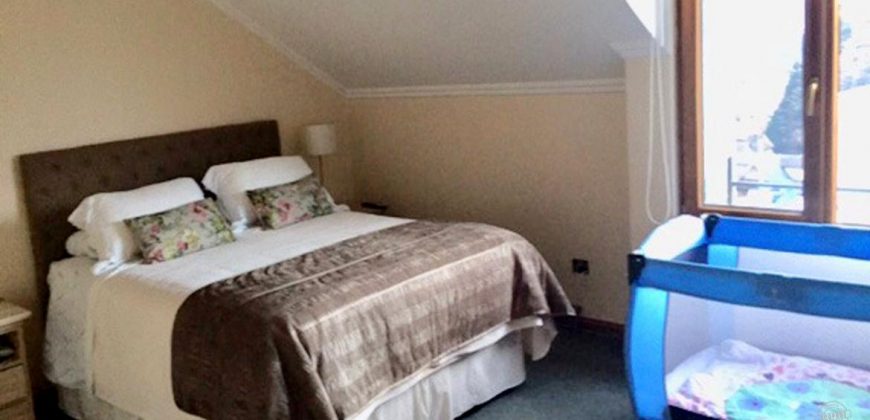 Vendemos amplio departamento dúplex a pasos de la Av. Alemania