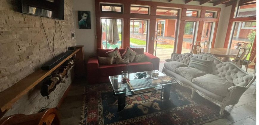Vendemos  hermosa casa en Lomas del Carmen