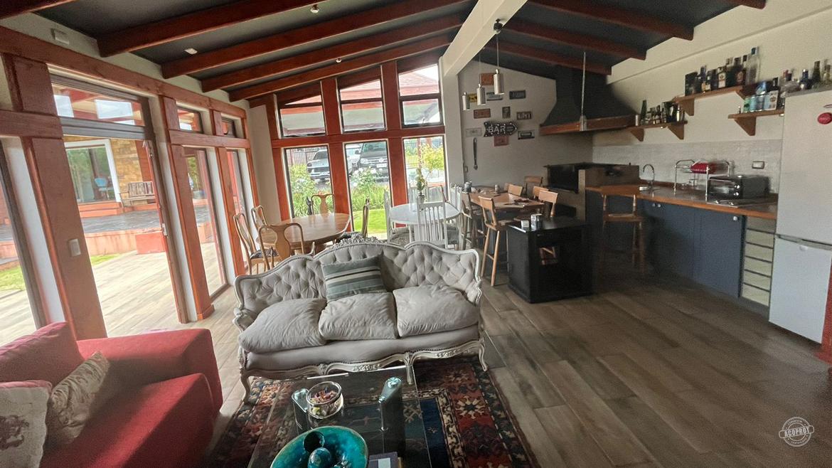 Vendemos  hermosa casa en Lomas del Carmen