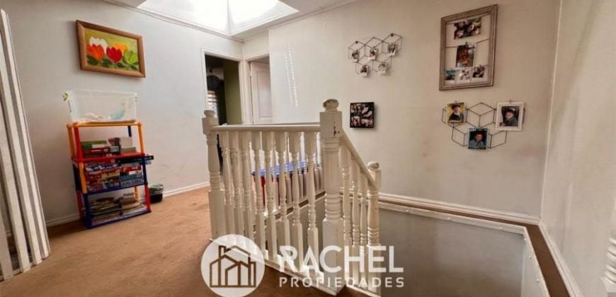 EN VENTA GRAN CASA SECTOR BARRIO INGLES