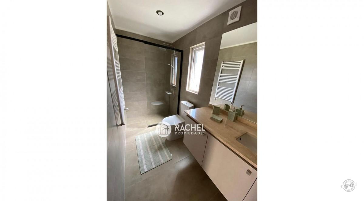 SE ARRIENDA HERMOSA CASA CONDOMINIO ANTUMALAL