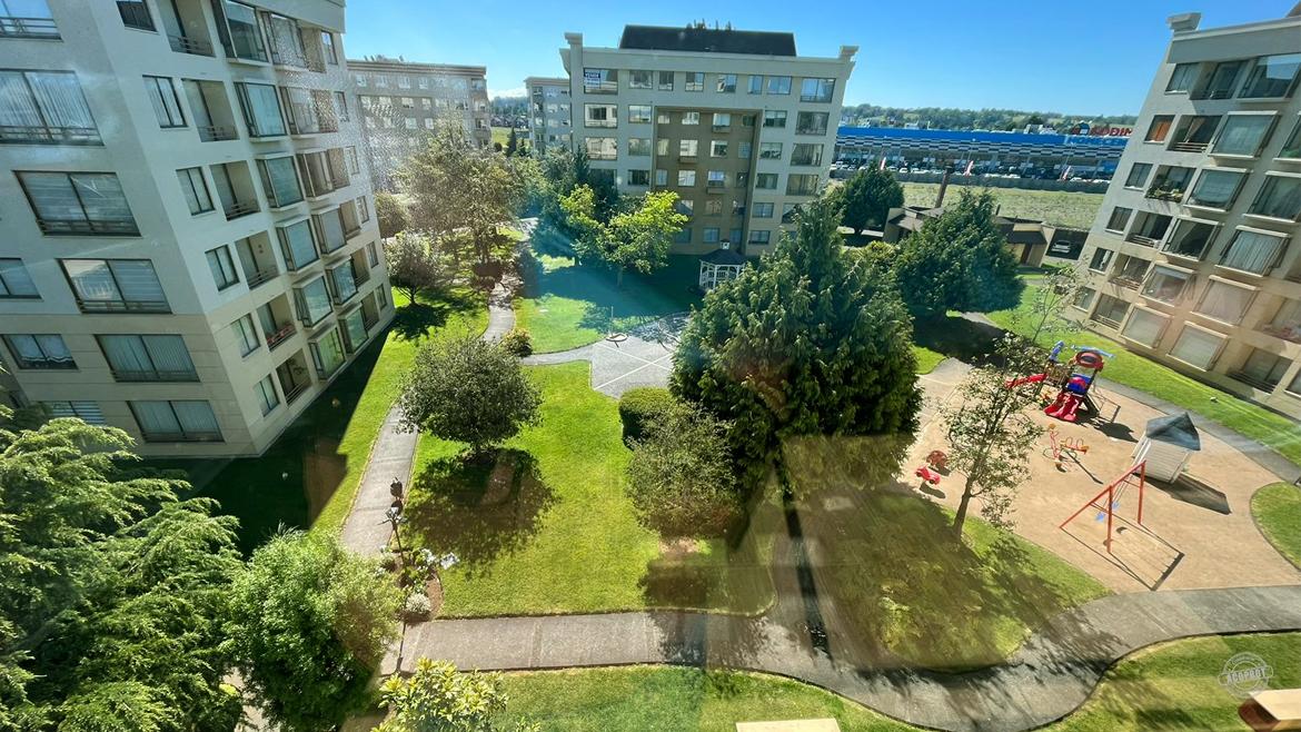 Arrendamos departamento en Condominio Los Pablos