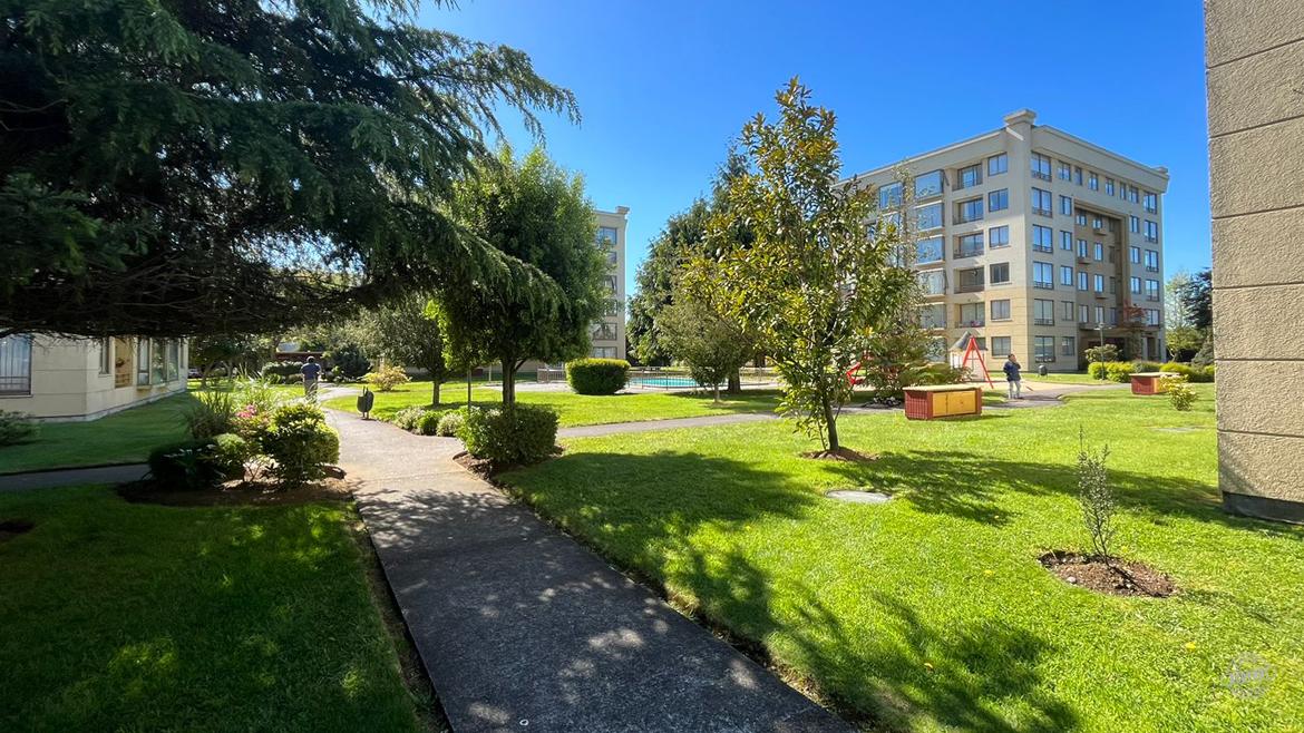 Arrendamos departamento en Condominio Los Pablos