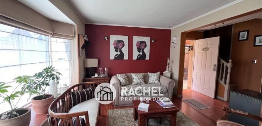 SE VENDE IMPECABLE y ACOGEDORA CASA EN VILLA MARTIN HIRIART